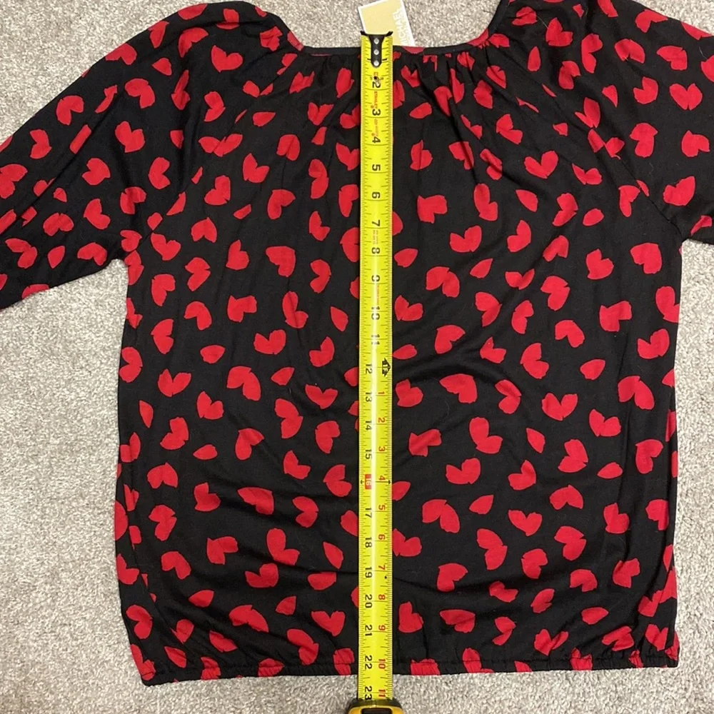 ๐๐Michael Kors black & red blouse - Picture 5 of 8